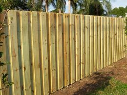 wood-board-cedar-pine-privacy-fence-contractor-panama-city-florida-fence-company
